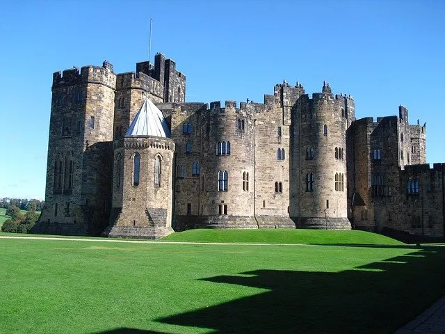 alnwick-castle.jpg (1)