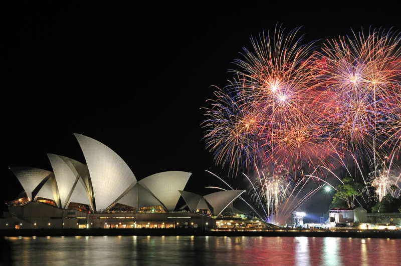 capodanno-a-sydney-la-vigilia-e-i-fuochi-dartificio.jpg (4)