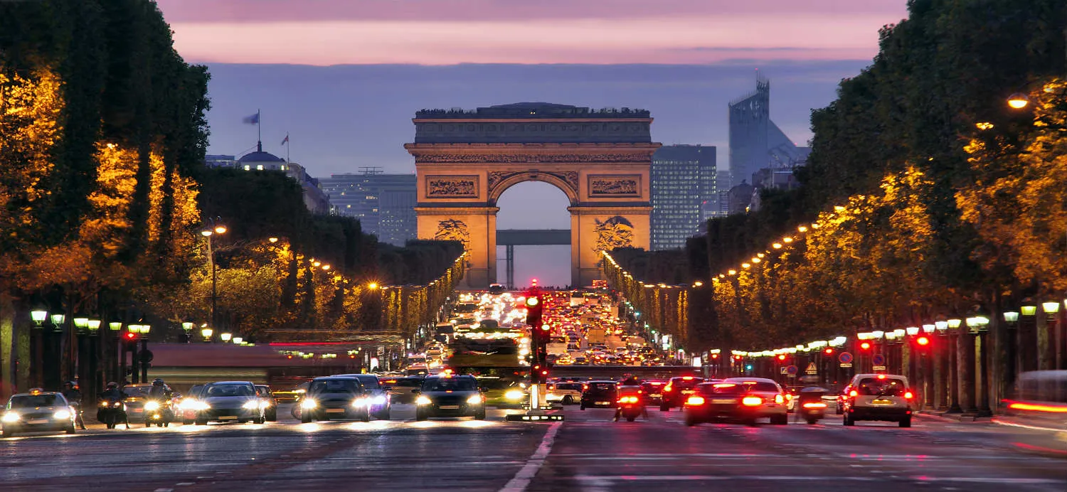 champs-elysees-e-arco-di-trionfo-parigi.jpg