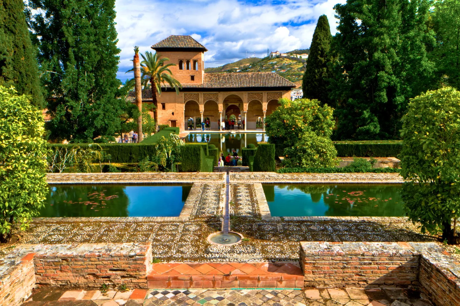 alhambra.jpg (1)