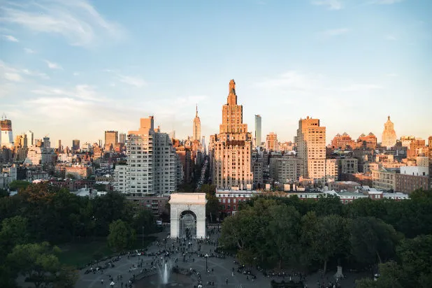 washington-square-greenwich-village-new-york.jpg (4)