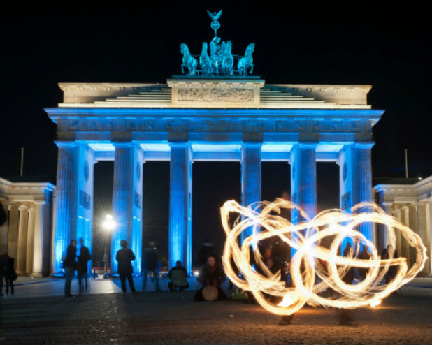 porta-di-brandeburgo-festival-delle-luci-berlino.jpg (4)