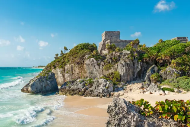 Spiaggia Di Tulum E Tempio Maya
