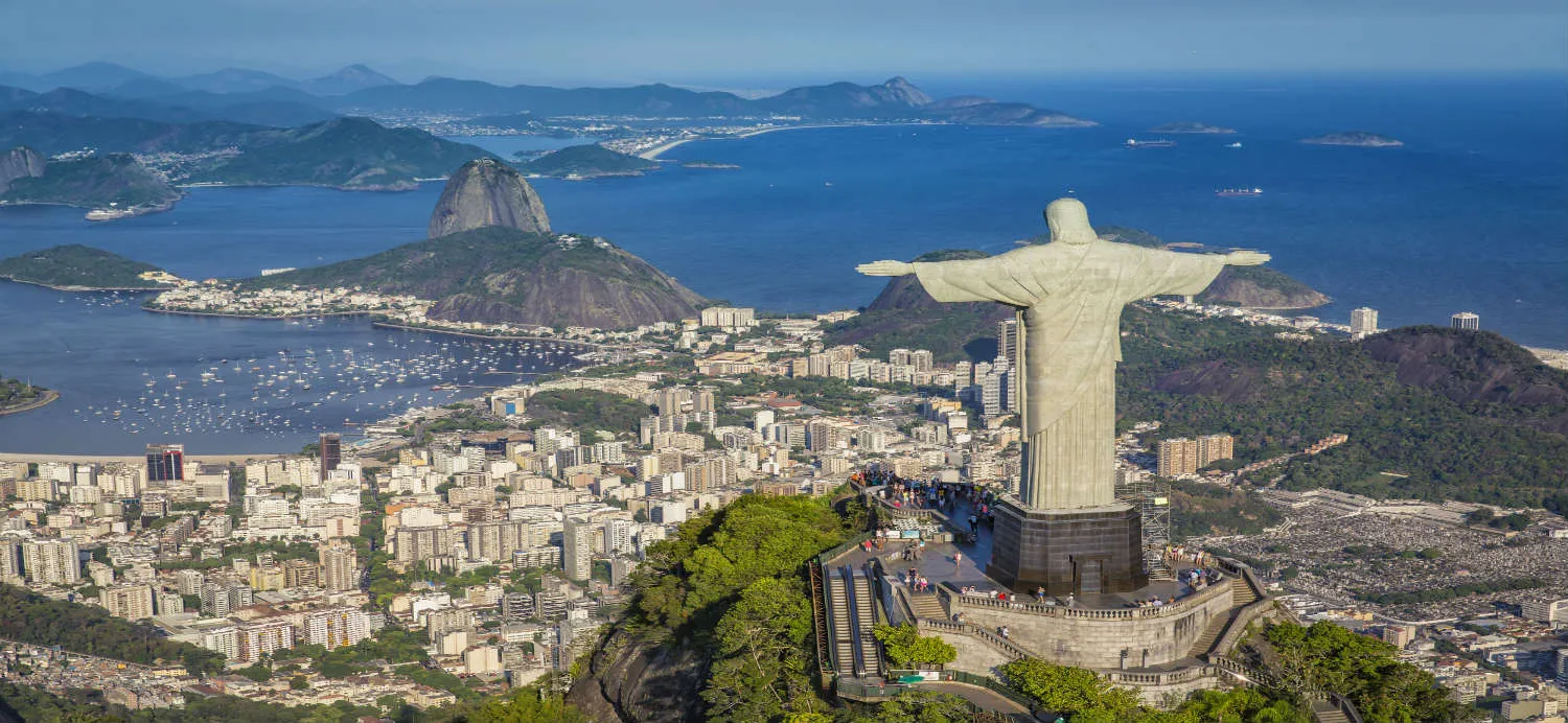 cristo-e-botafogo-bay-rio-de-janero.jpg