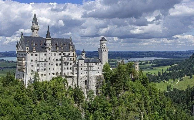 7-neuschwanstein-castle.jpg (1)