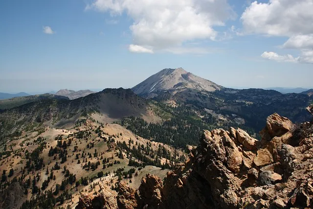 lassen-volcanic-national-park.jpg (1)