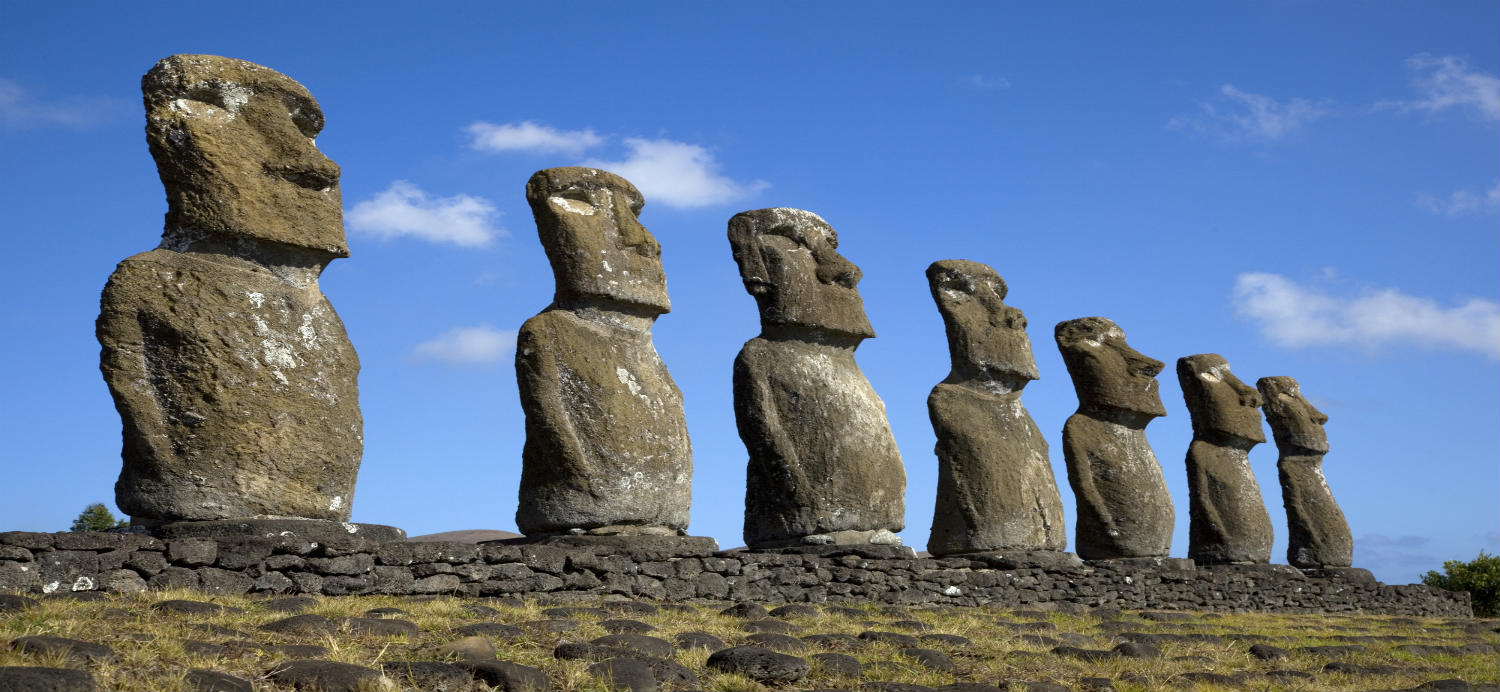 ahu-akivi-moai-cile.jpg